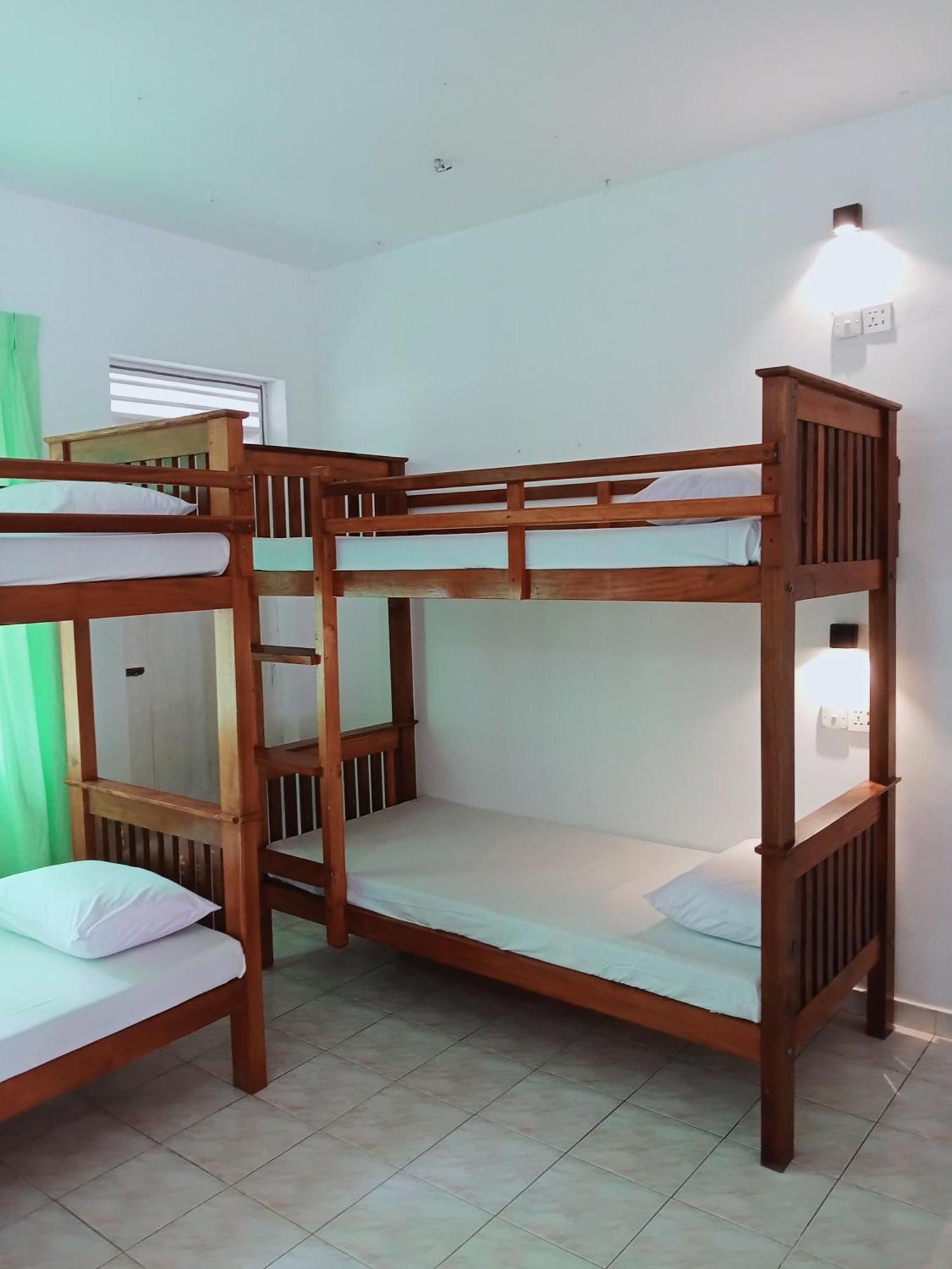 Sihara Rooms & Hostel Matara Extérieur photo