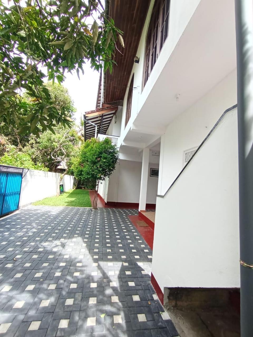 Sihara Rooms & Hostel Matara Extérieur photo