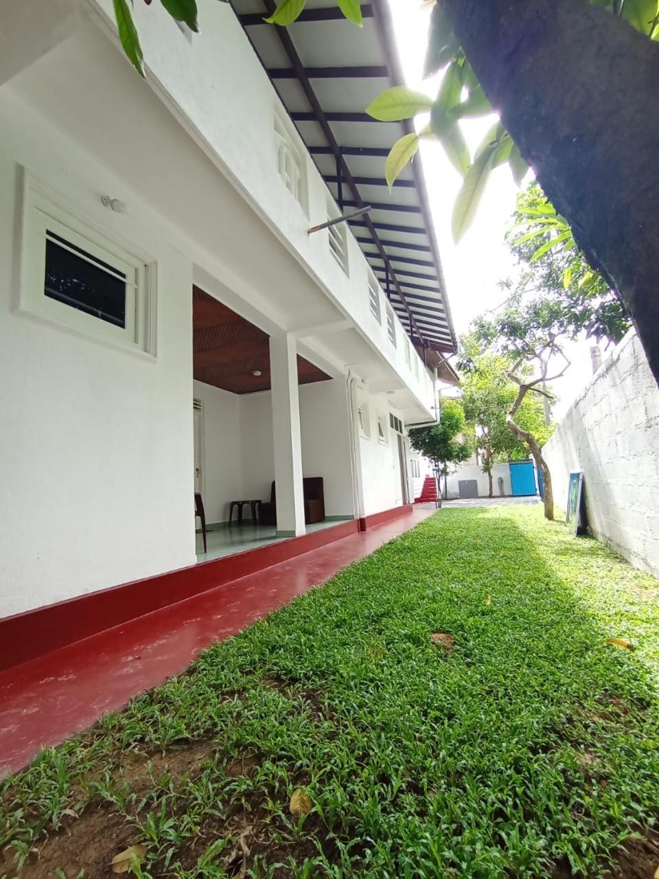 Sihara Rooms & Hostel Matara Extérieur photo